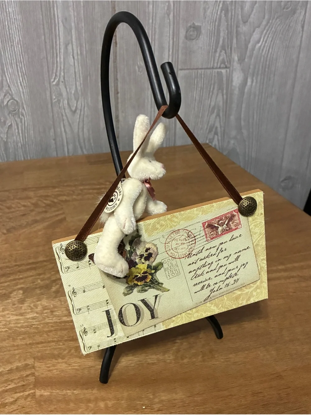 Black Metal S-Hook Wall Decor Display Stand